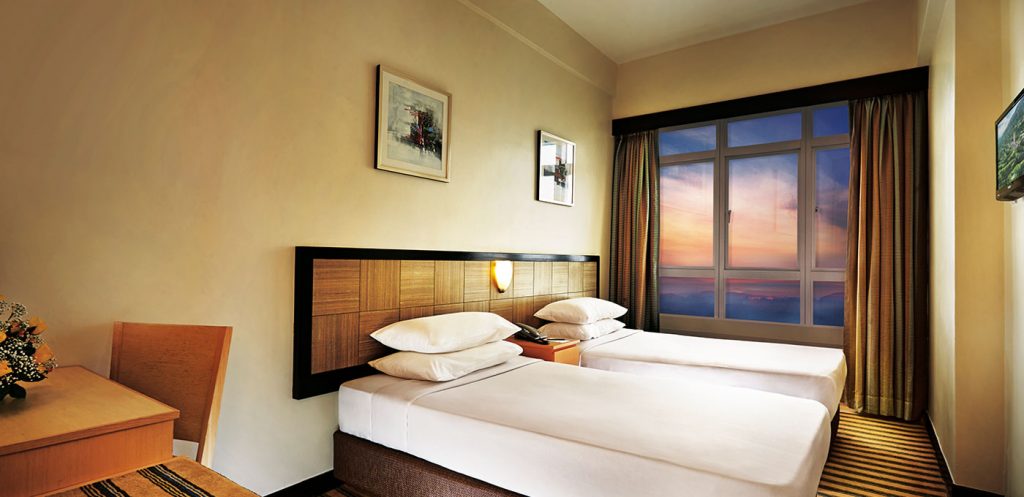 łóżko hotelowe standardowe
